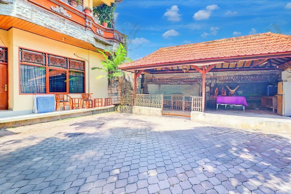 

Firenze - Denpasar - Hotel O Danawa House