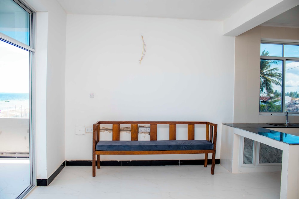 

Trieste - Uroa - Zanzibar Beach Front Apartment