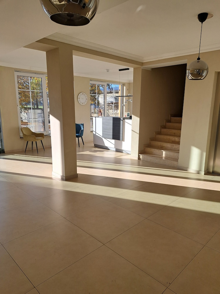 

Roma - Friedberg - Blue Hotel