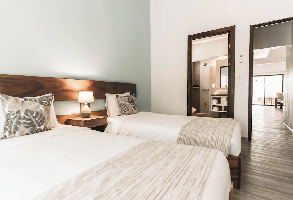 

Venezia - Playa Flamingo - Bahia del Sol Beach Front Boutique Hotel