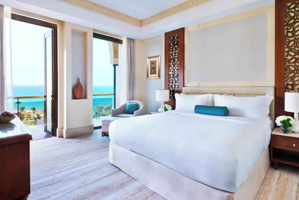 

Roma - Wādī Kabīr - Al Bustan Palace, a Ritz-Carlton Hotel