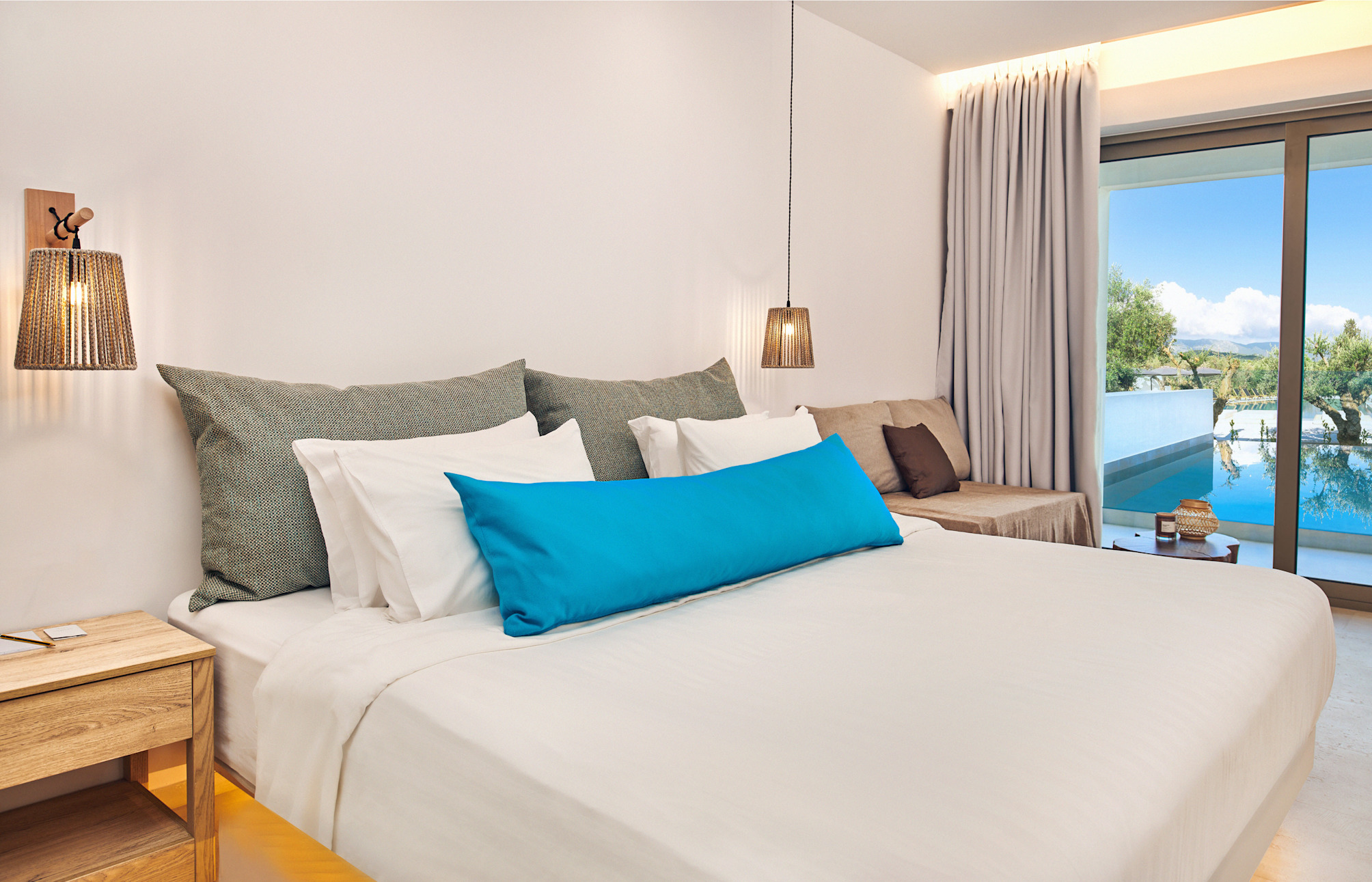 Junior suite with private pool