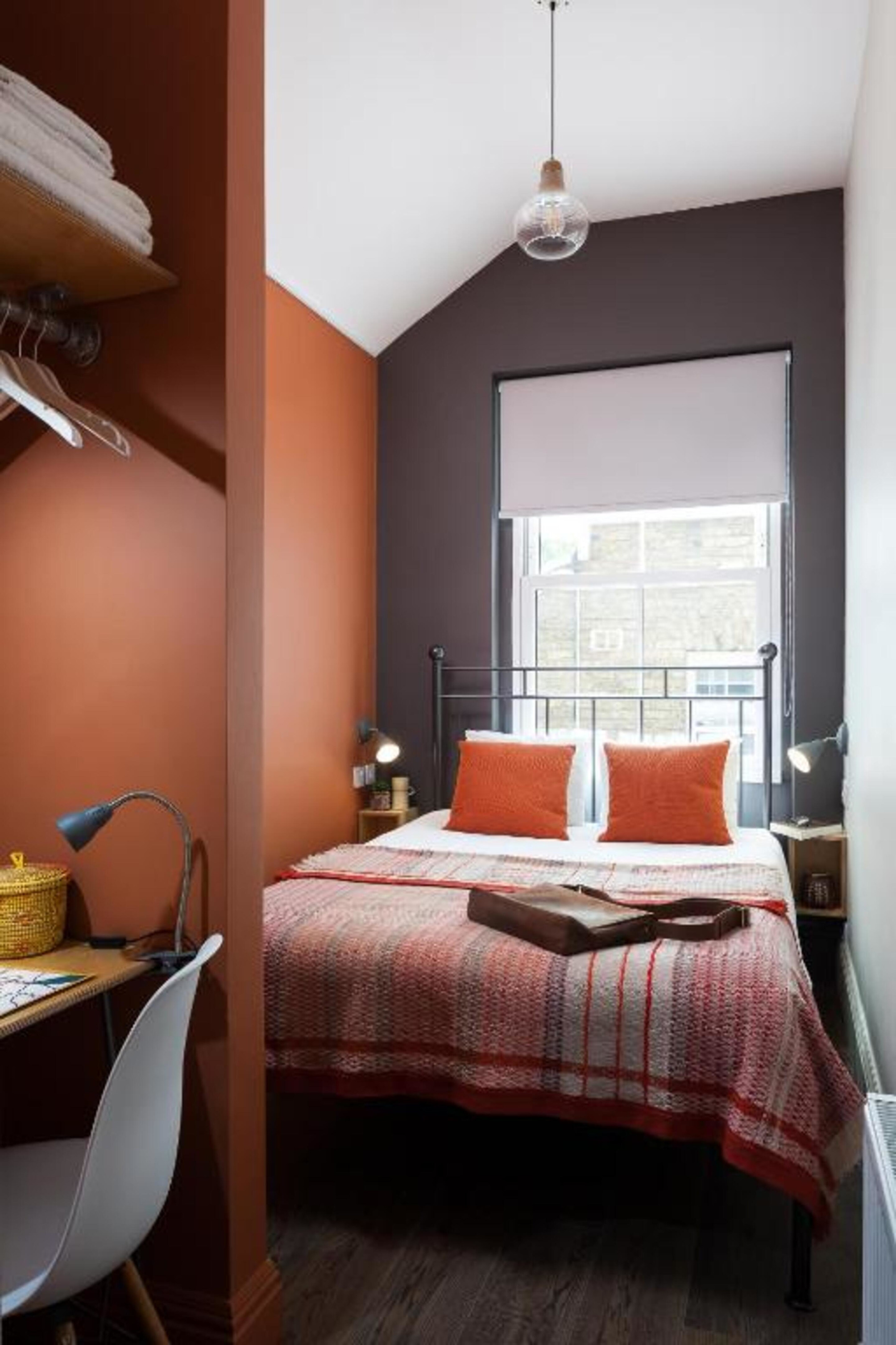 

Bari - Eltham - Peckham Rooms Hotel by Belvilla