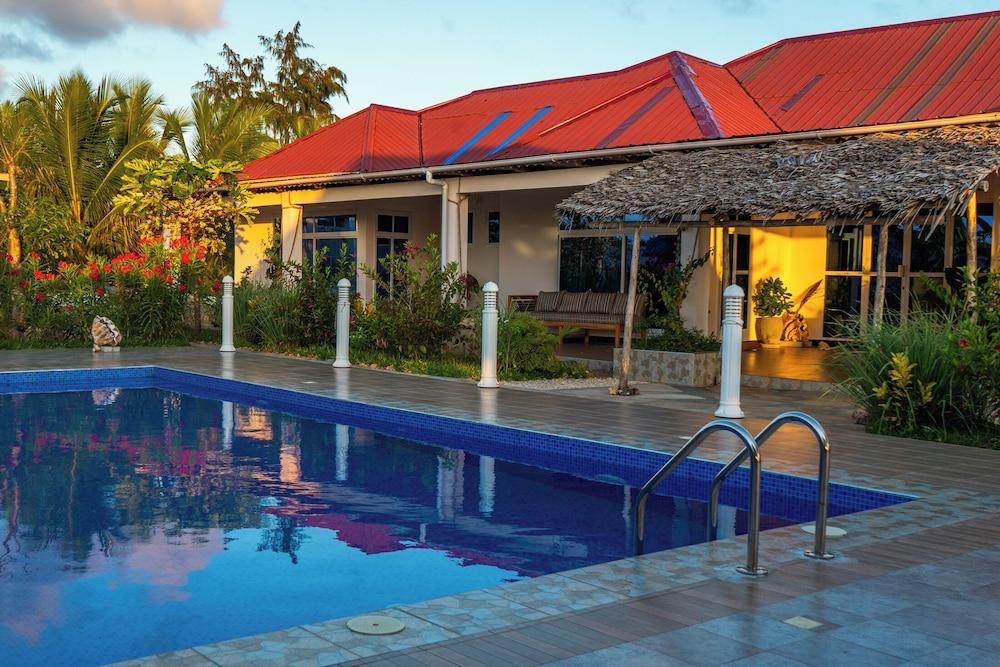 

Roma - Makunduchi - Coral Cliff Villas