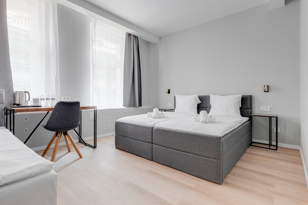 

Milano - Horoměřice - Koruna Hotel