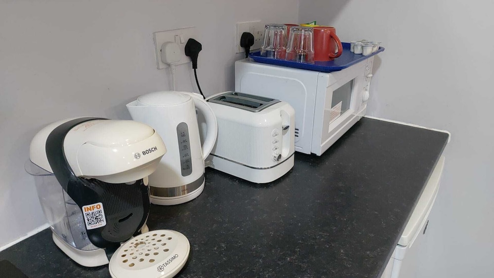 

Pisa - Chingford - Wellesley Hotel