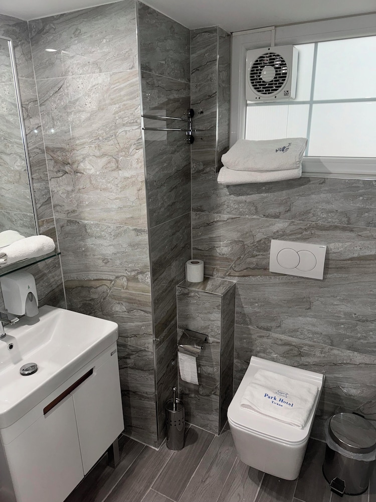 

Catania - Tirana - Park Hotel