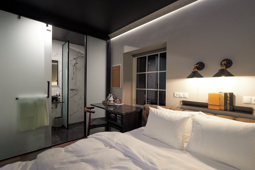 

Verona - Akureyri - Hotel Akureyri