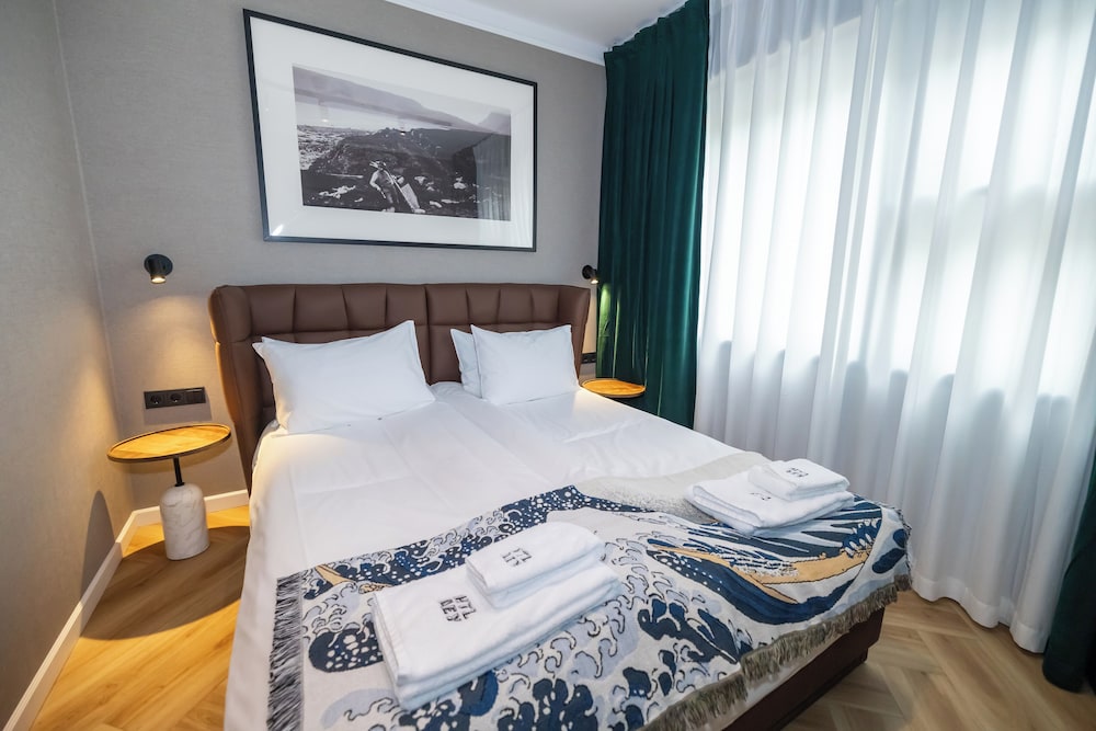 

Bologna - Akureyri - Hotel Akureyri