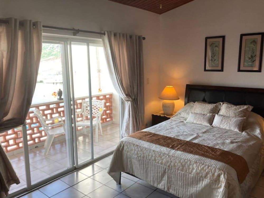 

Milano - Jolly Harbour - Waterfront Villa ,south Finger 227, Jolly Harbour