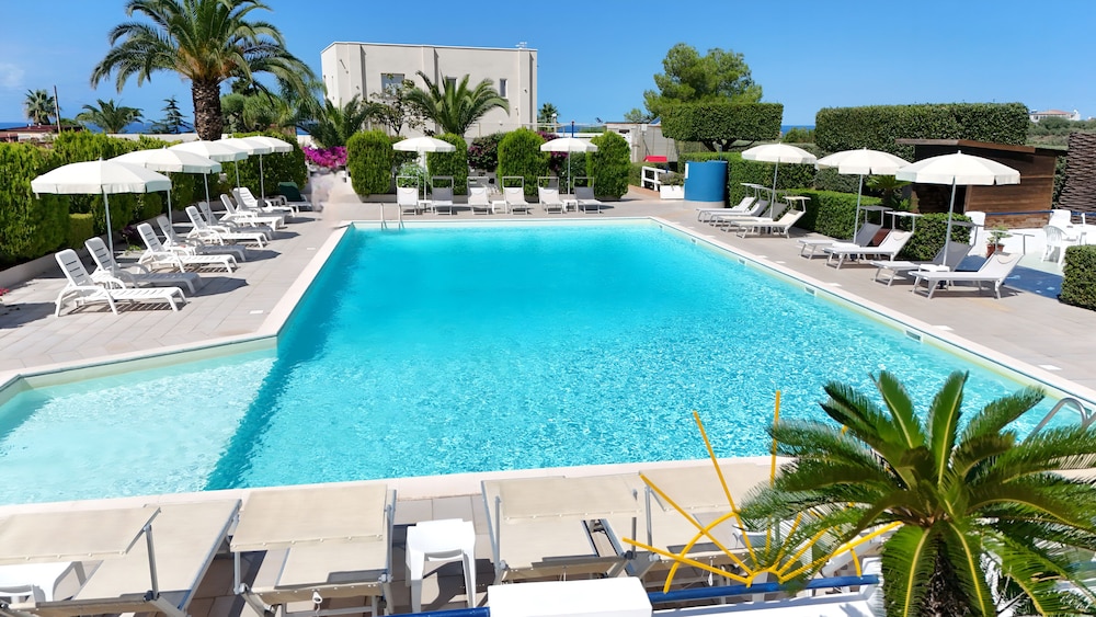 

Milano - Tropea - Residence Hotel Felix