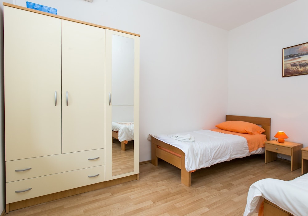 

Milano - Costa di Dubrovnik, Croazia - Apartments Garden-Cavtat