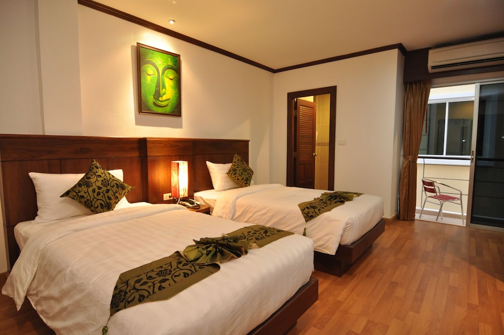 

Milano - Kamala Beach - Hemingway's Hotel