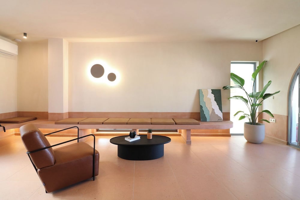 

Milano - Mylopotamos - Philoxenia Villas