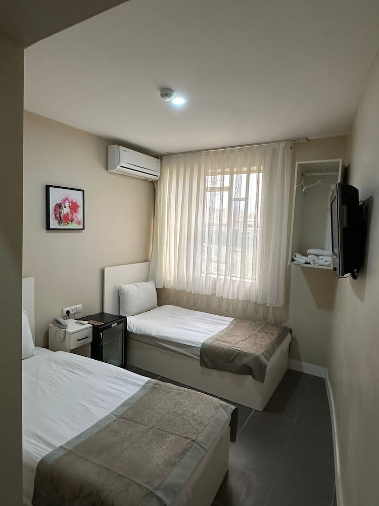 

Venezia - Istanbul - Rota Star Hotel Beyoğlu