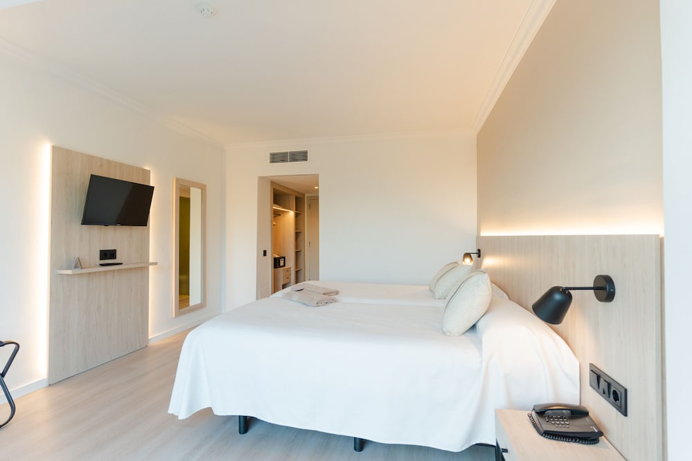 

Milano - Cala Galdana - Minura Cala Galdana & Apartamentos d'Aljandar