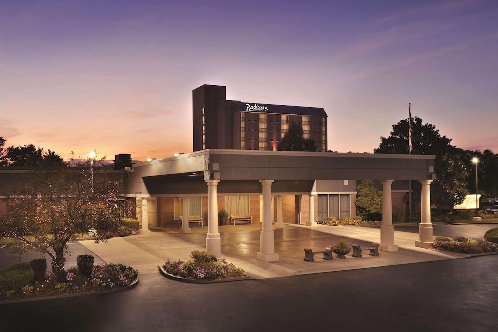 

Milano - Louisville (KY) - Radisson Hotel Louisville North