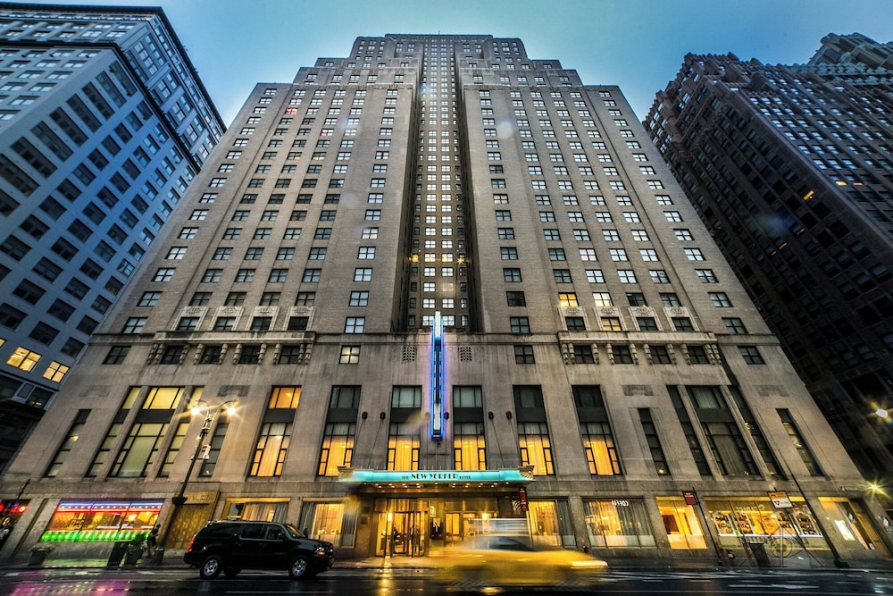 

Venezia - Weehawken - The New Yorker A Wyndham Hotel