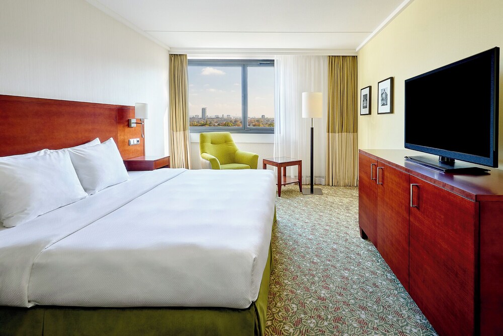 

Milano - Dusseldorf - Courtyard by Marriott Düsseldorf Seestern