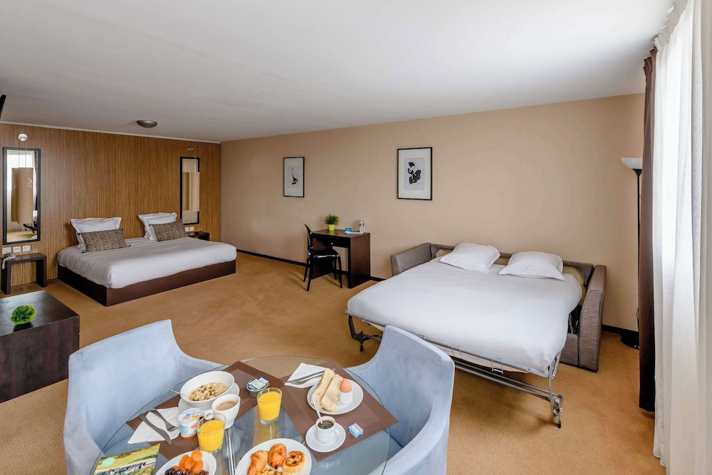 

Roma - Latresne - Comfort Aparthotel Bordeaux Begles Arena