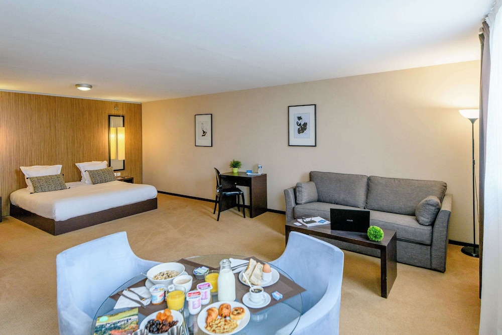 

Milano - Latresne - Comfort Aparthotel Bordeaux Begles Arena