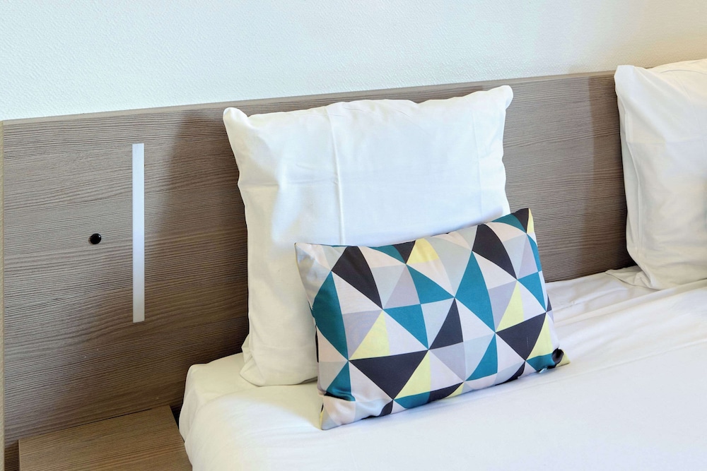 

Napoli - Versailles - Comfort Aparthotel Versailles, St Cyr l'Ecole