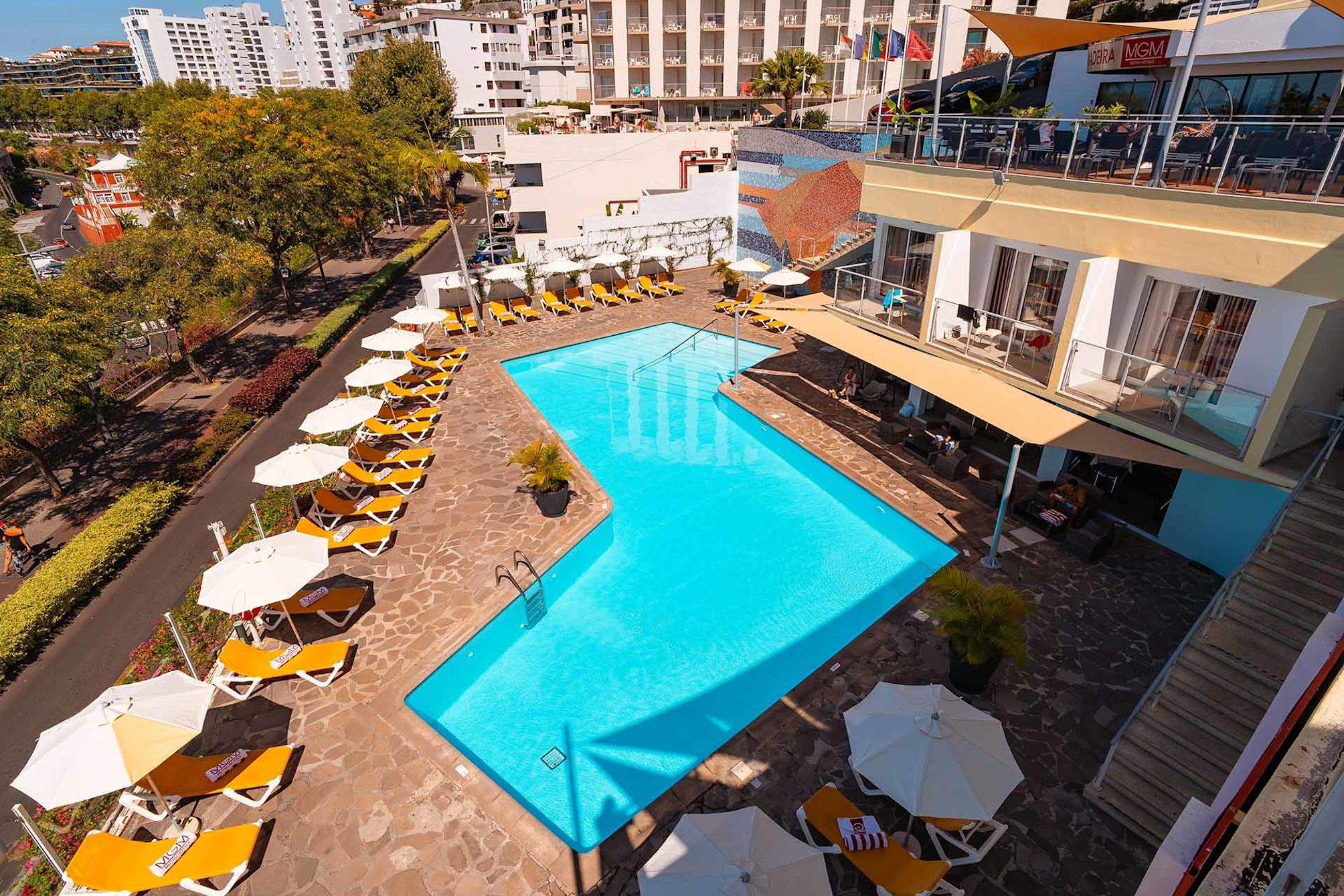 

Roma - Caniço - Muthu Raga Madeira Hotel
