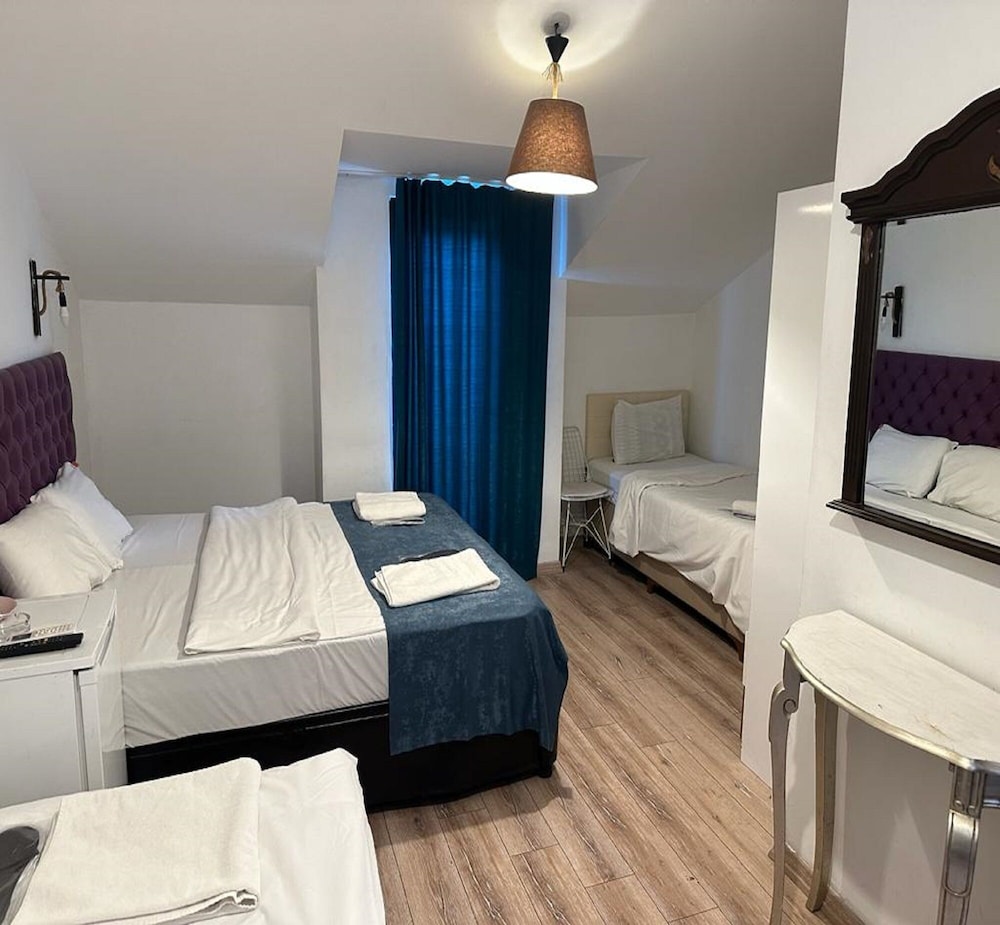 

Firenze - Istanbul - Taksim Soushian Hotel