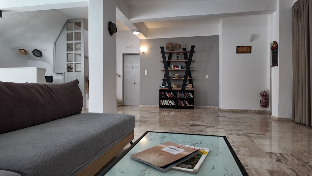 

Bologna - Perivolos - Hotel Marybill