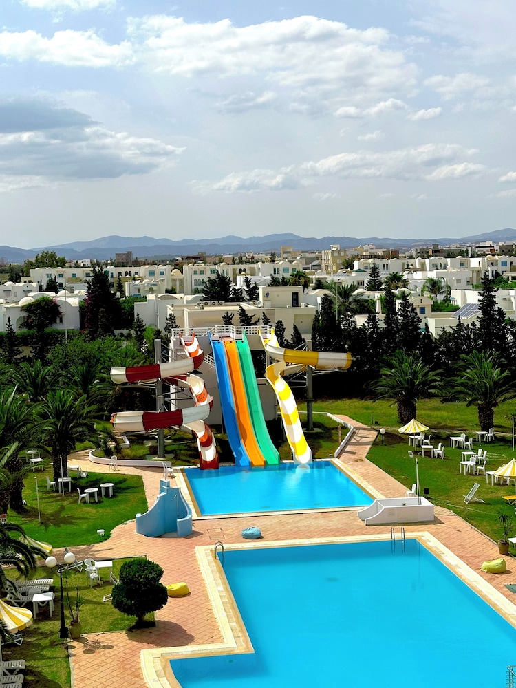 

Bari - Yasmine Hammamet - Green Golf & Aquapark
