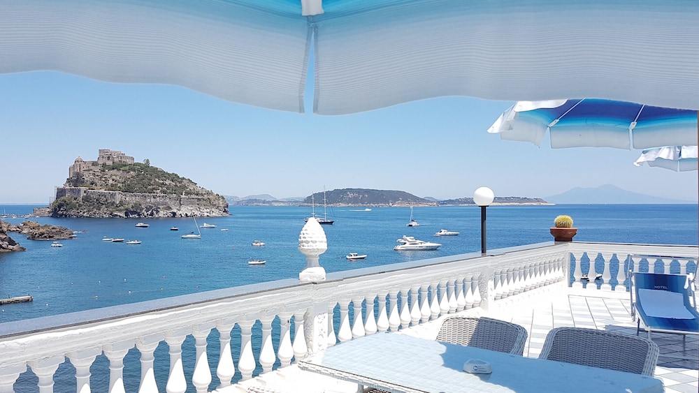 

Milano - Sant'Angelo D'Ischia - Hotel Da Maria