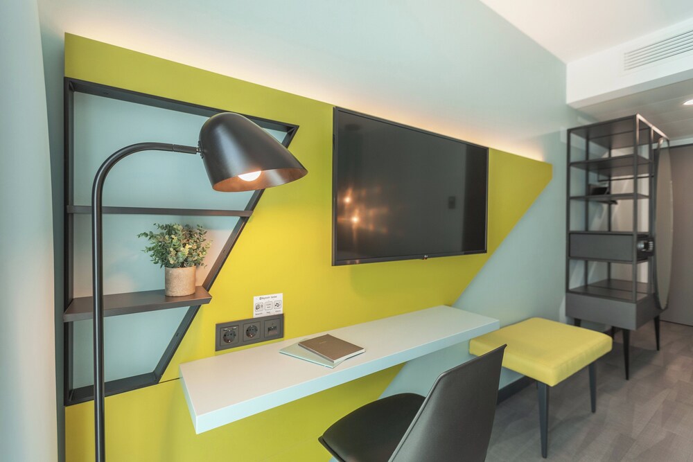

Milano - Ratingen - Holiday Inn - the niu, Seven Dusseldorf Ost, an IHG Hotel