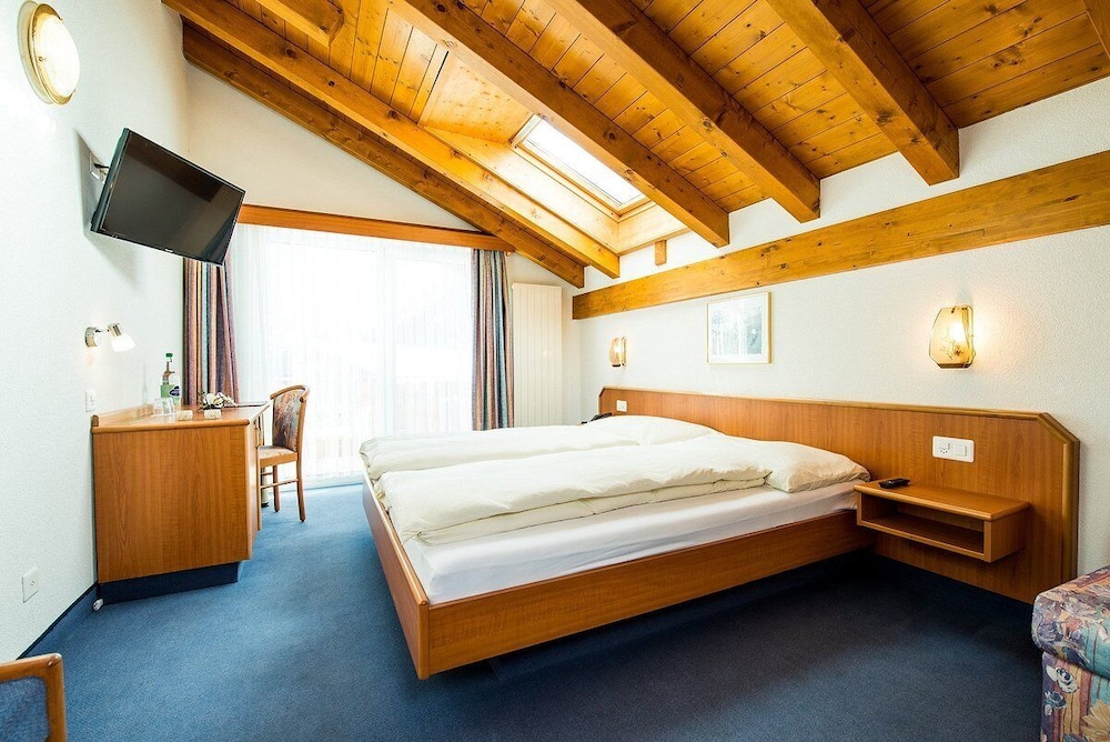 

Roma - Saas Almagell - Hotel Etoile & Alpenperle Residences