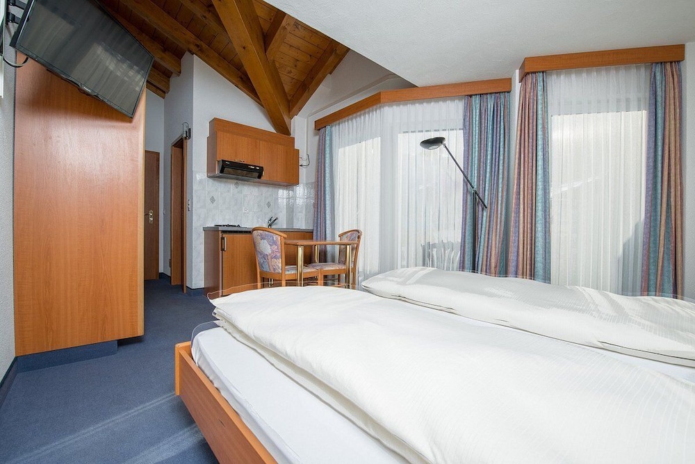 

Napoli - Saas-Fee - Hotel Etoile & Alpenperle Residences