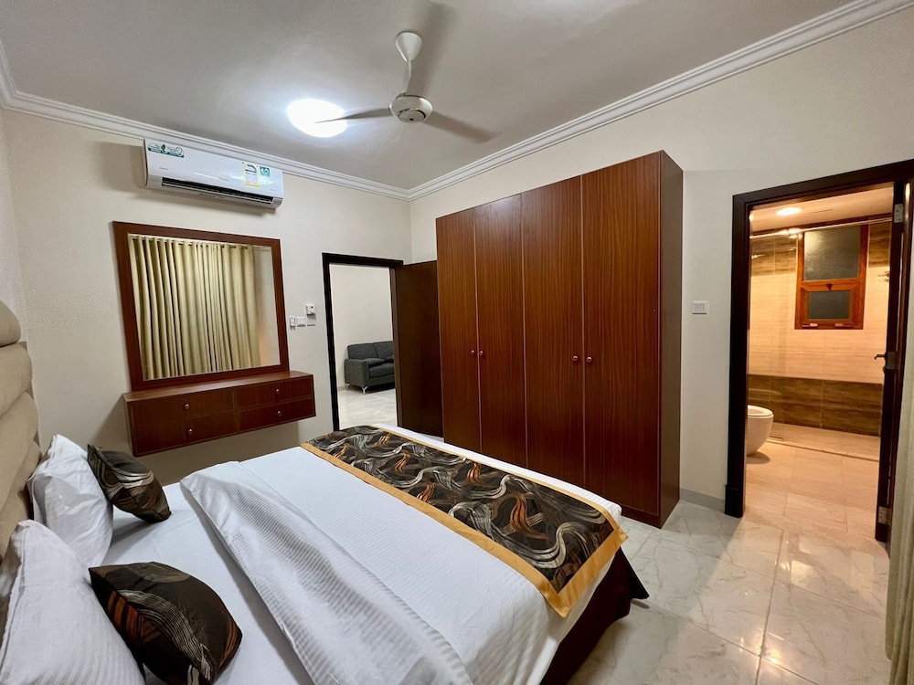 

Roma - Oman - STAR HOUSE AL SALAM St