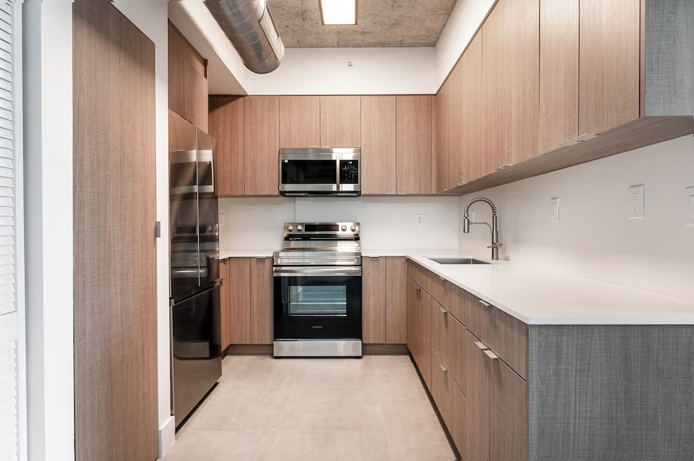 

Bari - Aventura - Milan Aventura Hotel