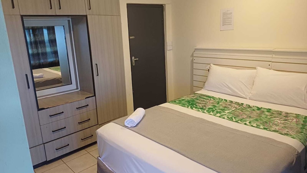 

Milano - Sigatoka - Bula Retreat