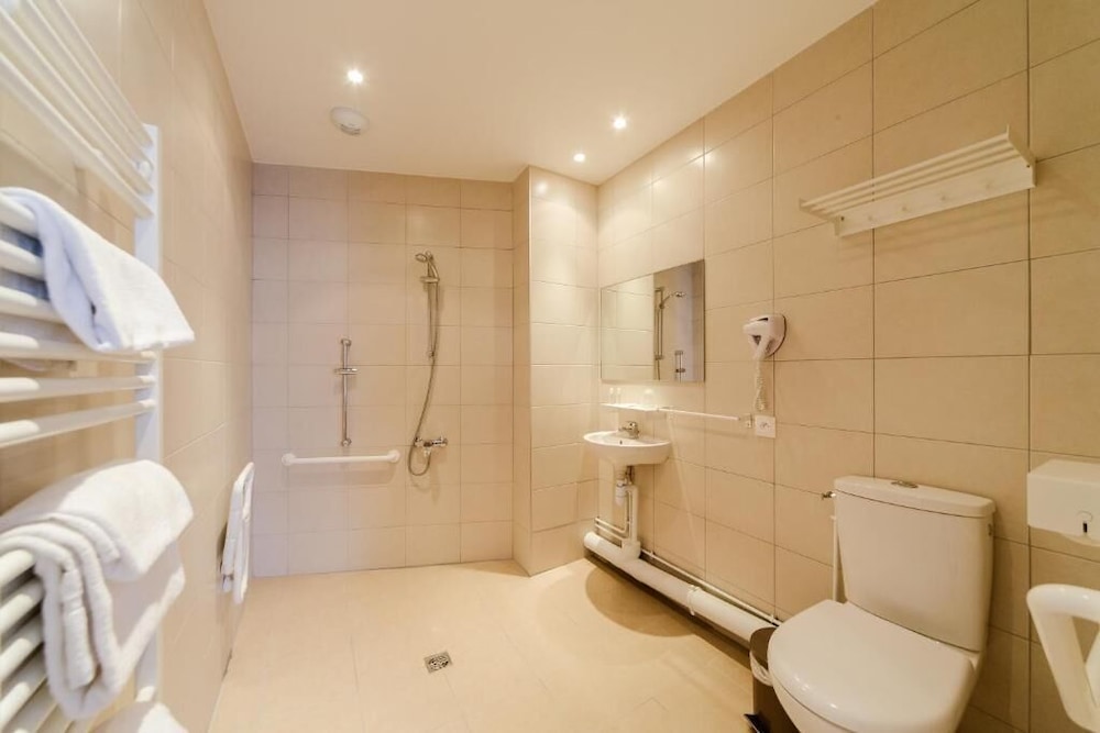

Milano - Chantilly - LOGIS HOTEL - Le Petit Bellon