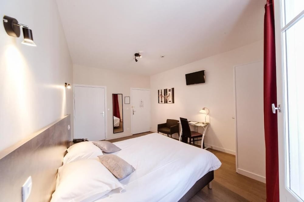 

Palermo - Chantilly - LOGIS HOTEL - Le Petit Bellon