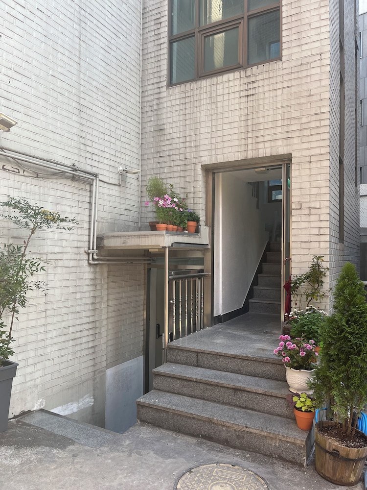 

Napoli - Seoul - Hostel Fellaz
