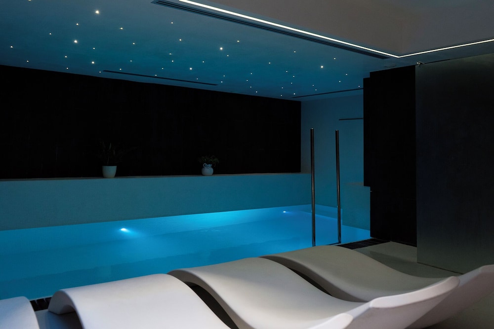 

Milano - Frigintini - De Stefano Palace Luxury Hotel