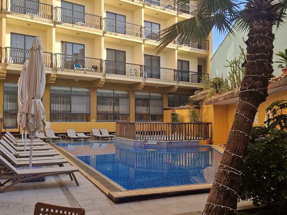 

Catania - Mellieha - Bella Vista Hotel
