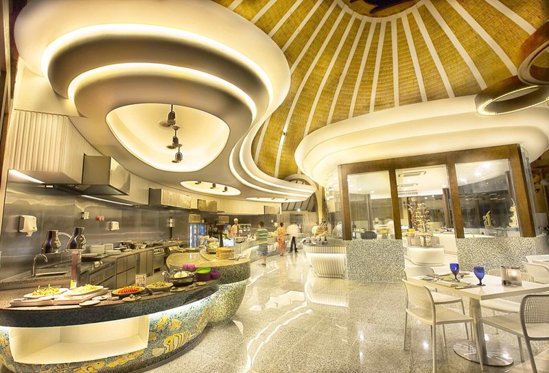 

Roma - Biyadoo Island - Holiday Inn Resort Kandooma Maldives