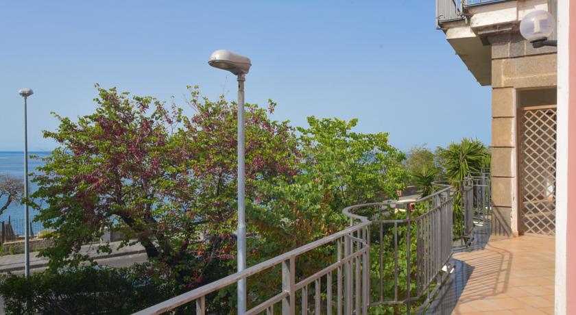 

Torino - Ischia - Albergo Italia - Beach Hotel