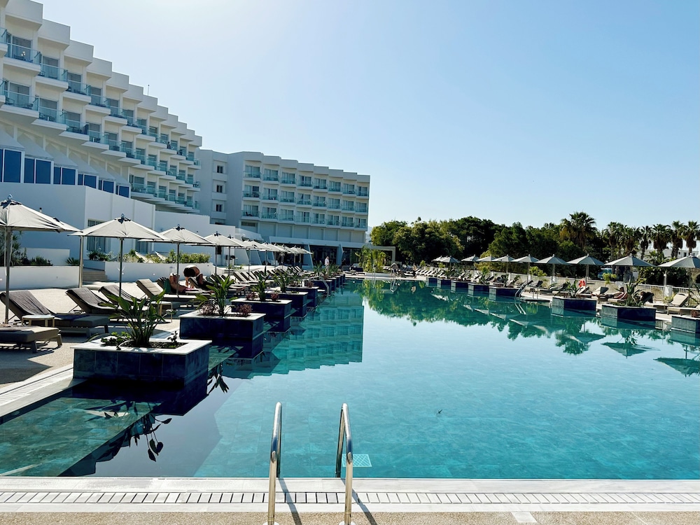

Napoli - Pegeia - Cali Resort & Spa by Louis Hotels