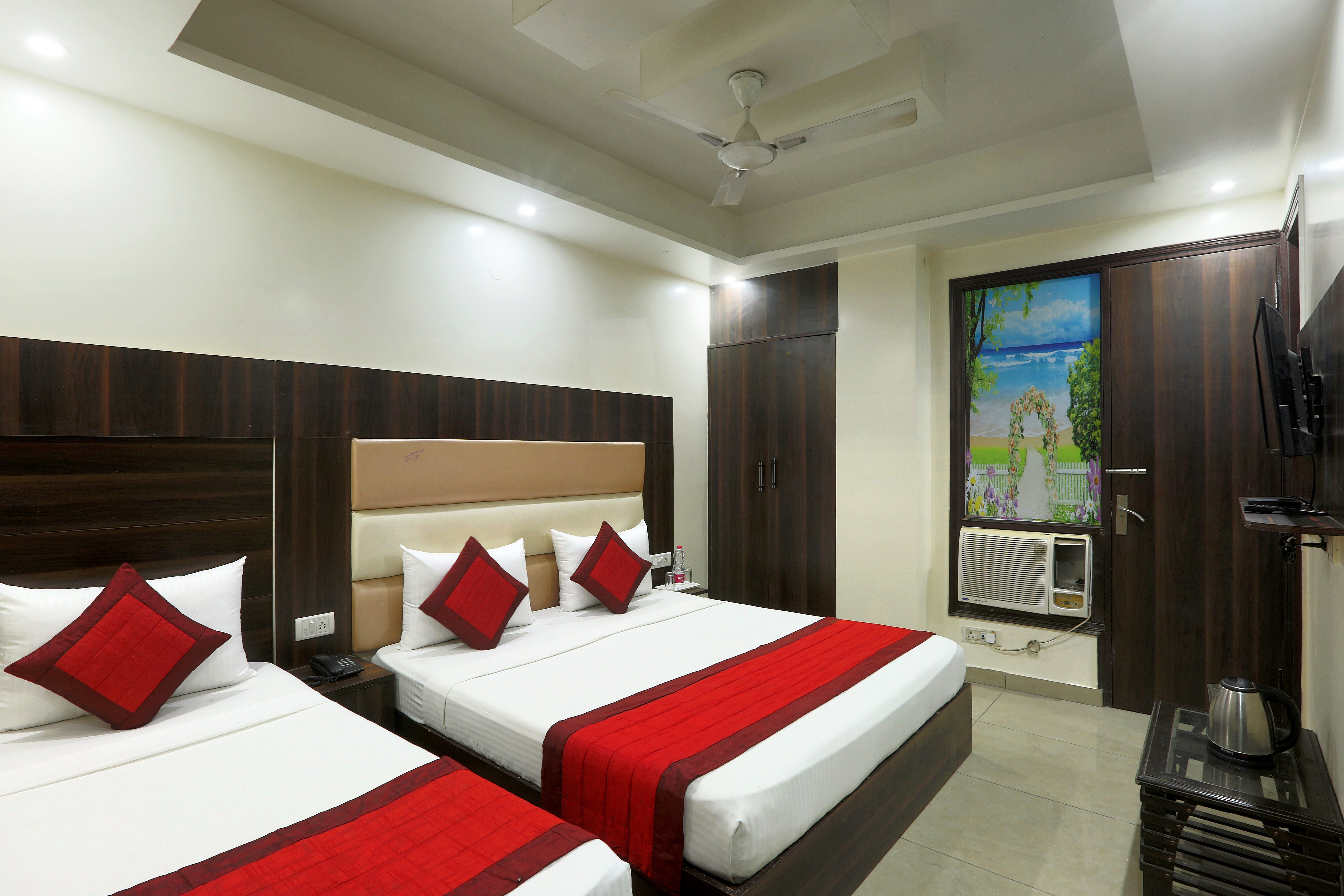 

Firenze - New Delhi - Airport Hotel Mayank Residency