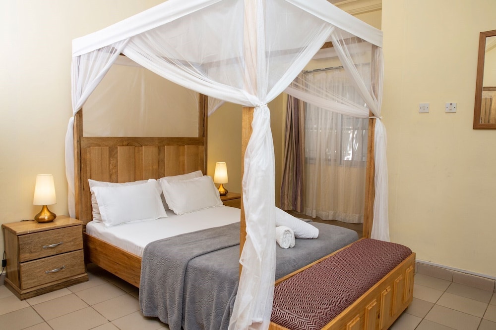 

Milano - Banjul - Seaview Gardens Hotel