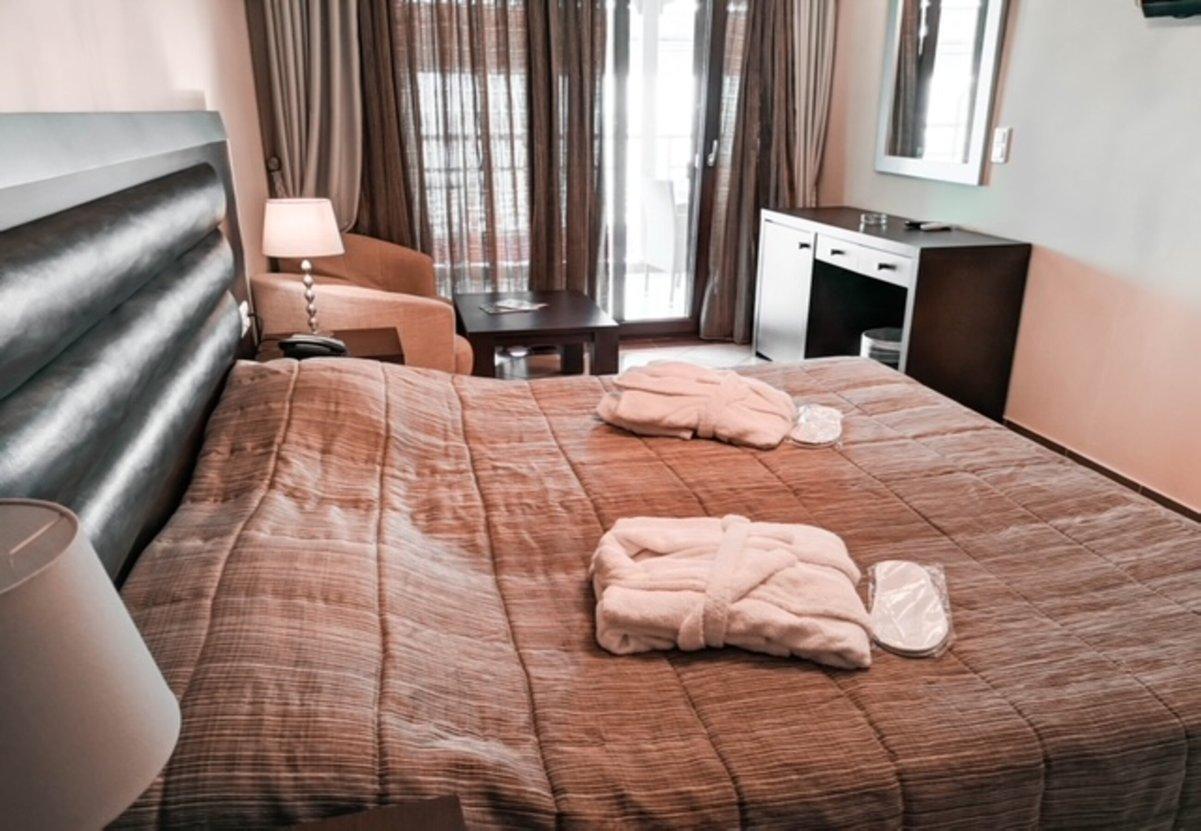 

Napoli - Neos Marmaras - Meliton Inn Hotel & Suites by the beach