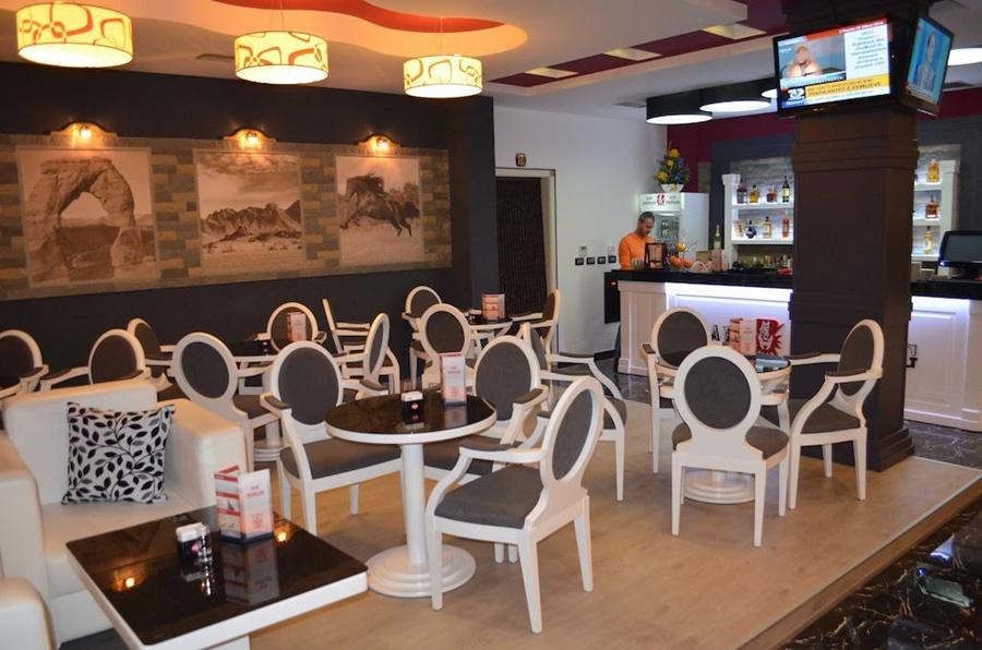 

Brindisi - Tirana - Hotel Mustang