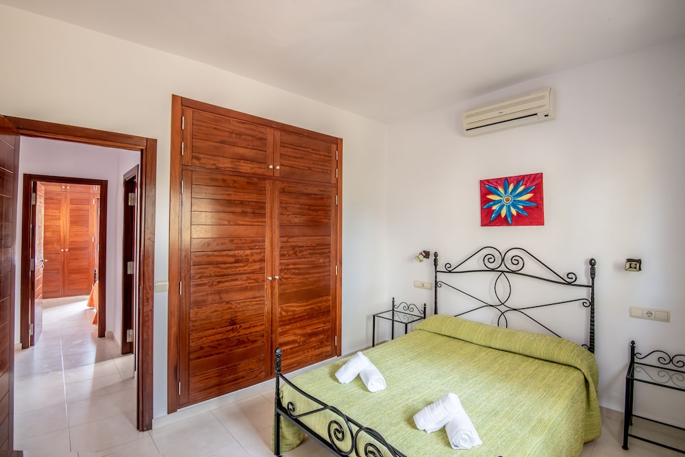 

Roma - Es Calo - Bungalows Es Pins - Emar Hotels